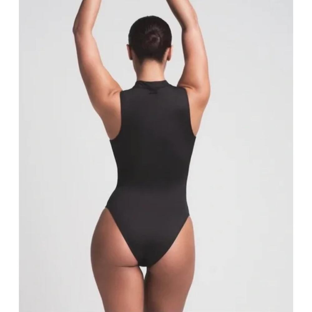 SKIMS One Piece Swimsuit 2XL Cocoa Zipper Front Sleeveless  NWT - Picture 7 of 8